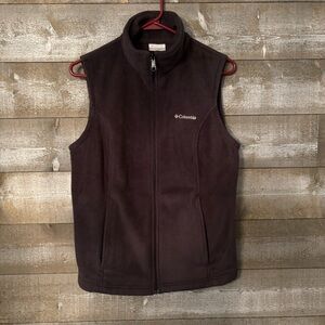 Columbia Women’s Dark Gray Fleece Vest